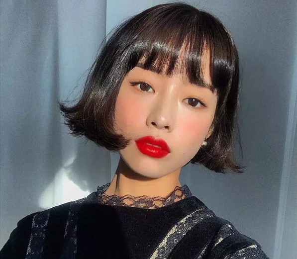 梦悠情感：这样做能够快速提升圆脸方脸女生的气质