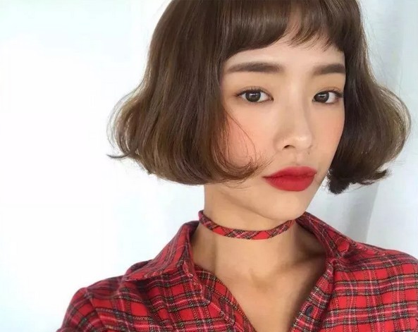 梦悠情感：这样做能够快速提升圆脸方脸女生的气质
