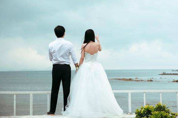 聪明的男人到底给了女人什么，让她们那么死心塌地