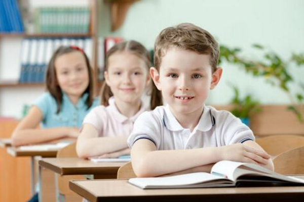 专访儿童心理学家陈默 : 如何培养一个心理阳光的孩子