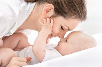 盘点世界上最年轻的父母，竟有12岁当爹5岁当妈