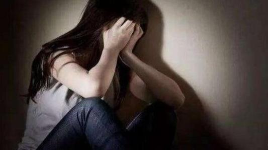 赚钱不给老婆花算家暴