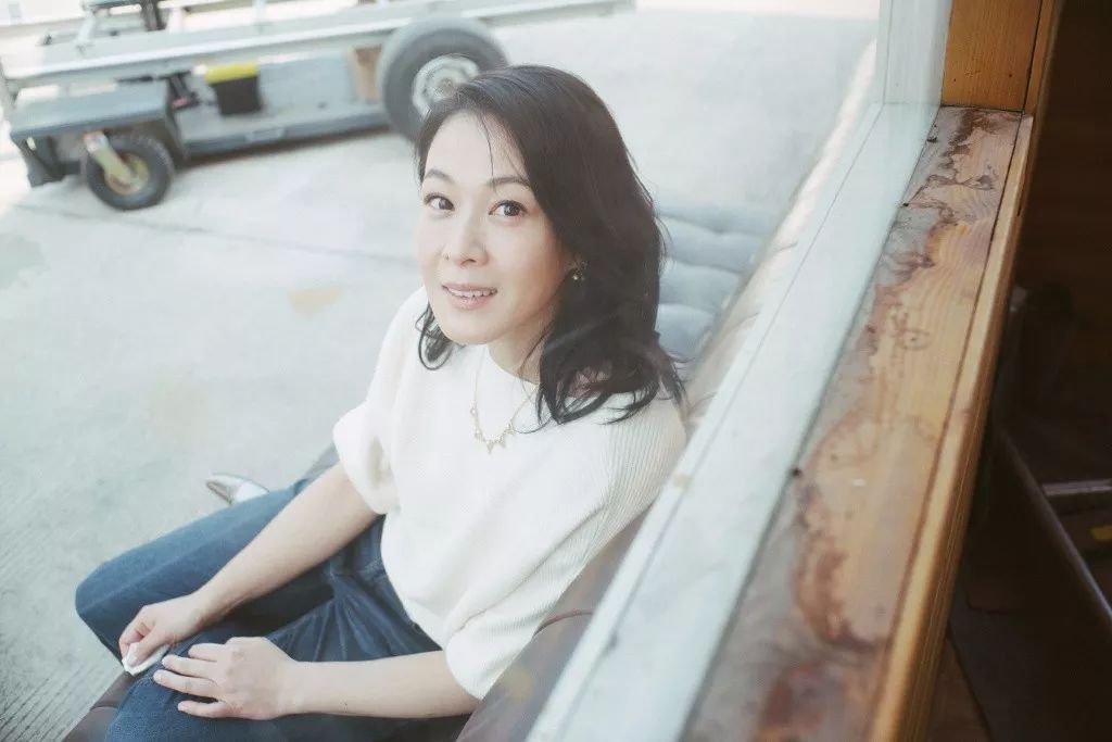 刘若英：“想要问你敢不敢，像我这样为爱痴狂”