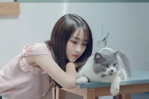 你有没有听一首歌曲曾经心痛到泪流满面