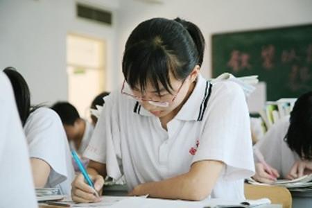 高考心理辅导：考试中如何让心情回归平静