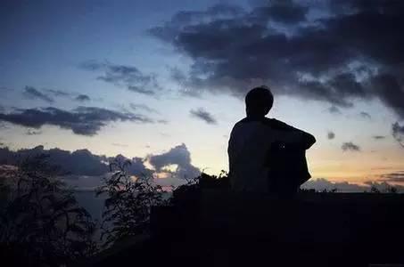十二星座中，因为聪明而与人格格不入的四大星座！
