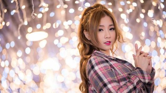 狮子座女生的性格，天性浪漫慷慨