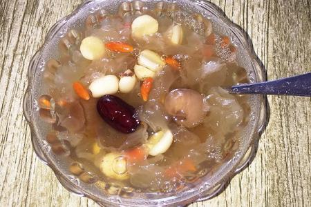 日常失眠吃什么食物