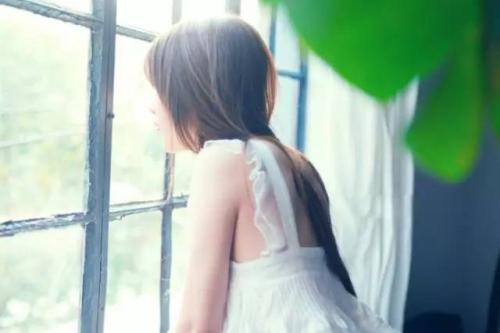 如何写情书给女朋友？教你怎么用情书感动她