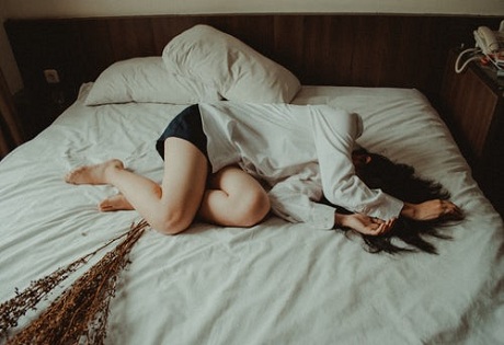 繁华落尽，满是悲意，再见我的爱人